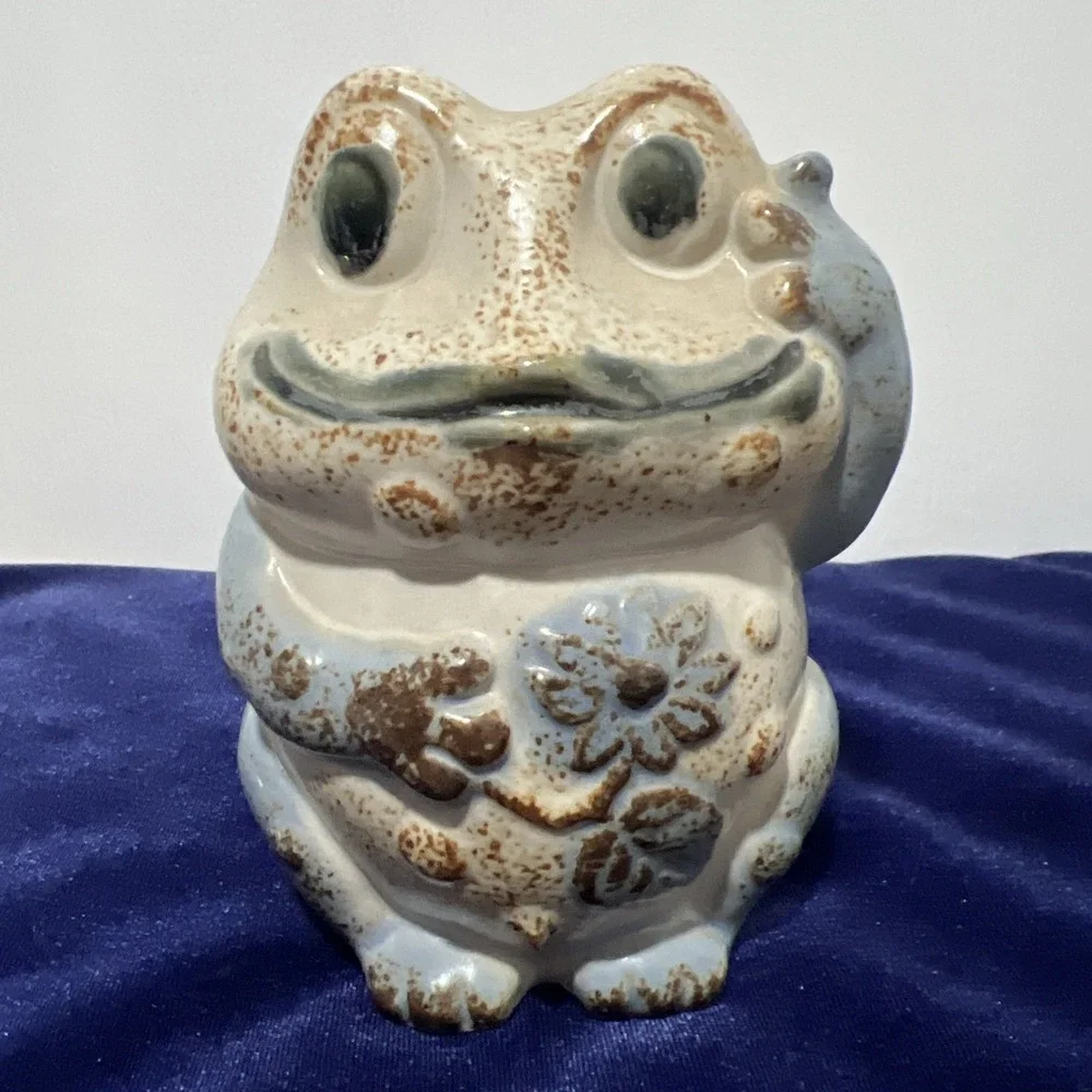 Frog COIN Bank Pottery Flower Glazed Art VINTAGE piggy bank 4.5